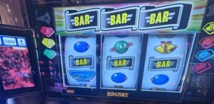 Lネオプラネット バー揃い